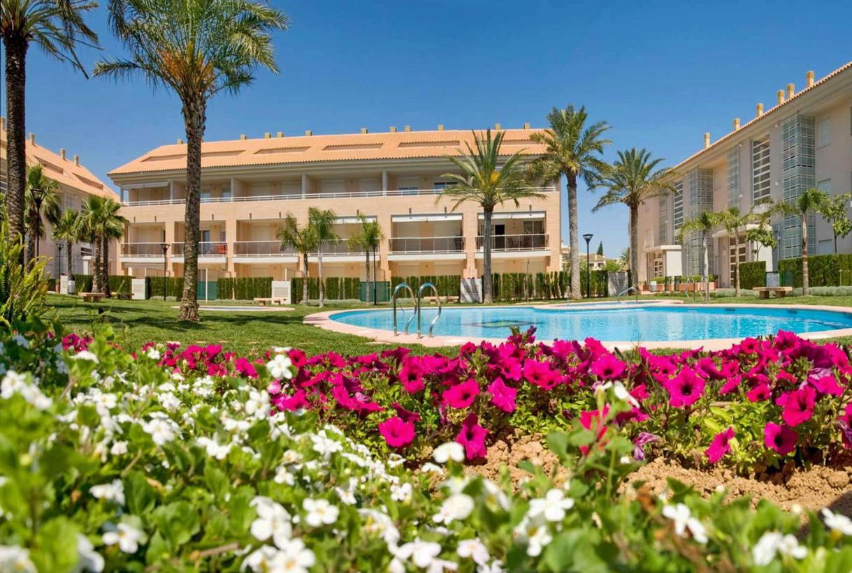 Golden Gardens Lux Apartment خافييا المظهر الخارجي الصورة