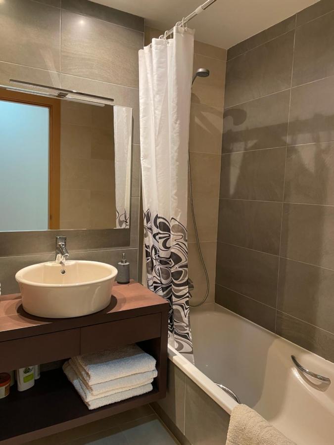 Golden Gardens Lux Apartment خافييا المظهر الخارجي الصورة