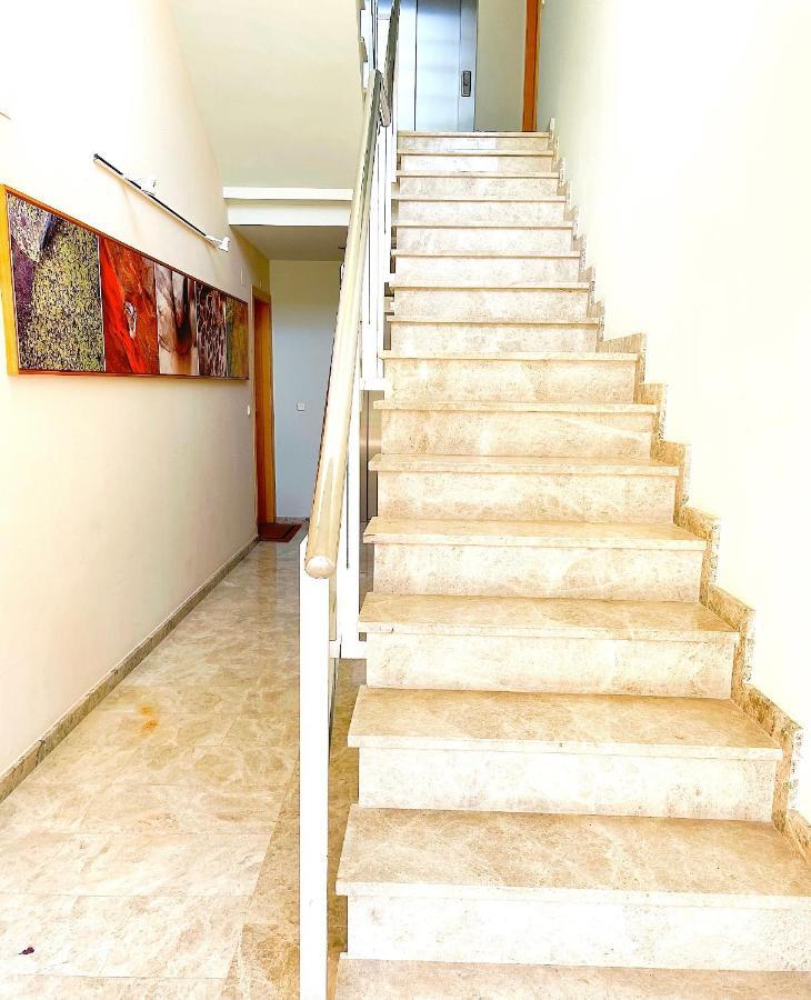 Golden Gardens Lux Apartment خافييا المظهر الخارجي الصورة