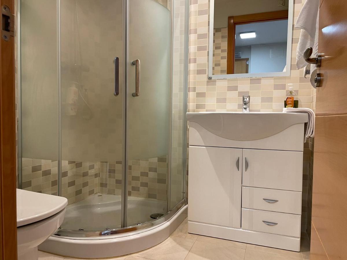 Golden Gardens Lux Apartment خافييا المظهر الخارجي الصورة